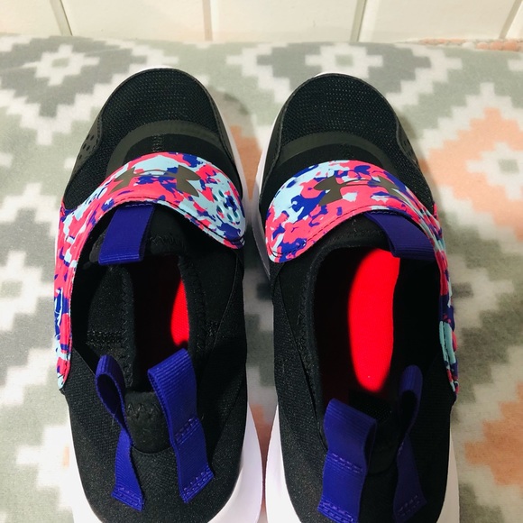 NWT UNDER ARMOUR BIG KIDS GGS RUNPLAY CAMO - BLACK CAMO - Picture 11 of 14